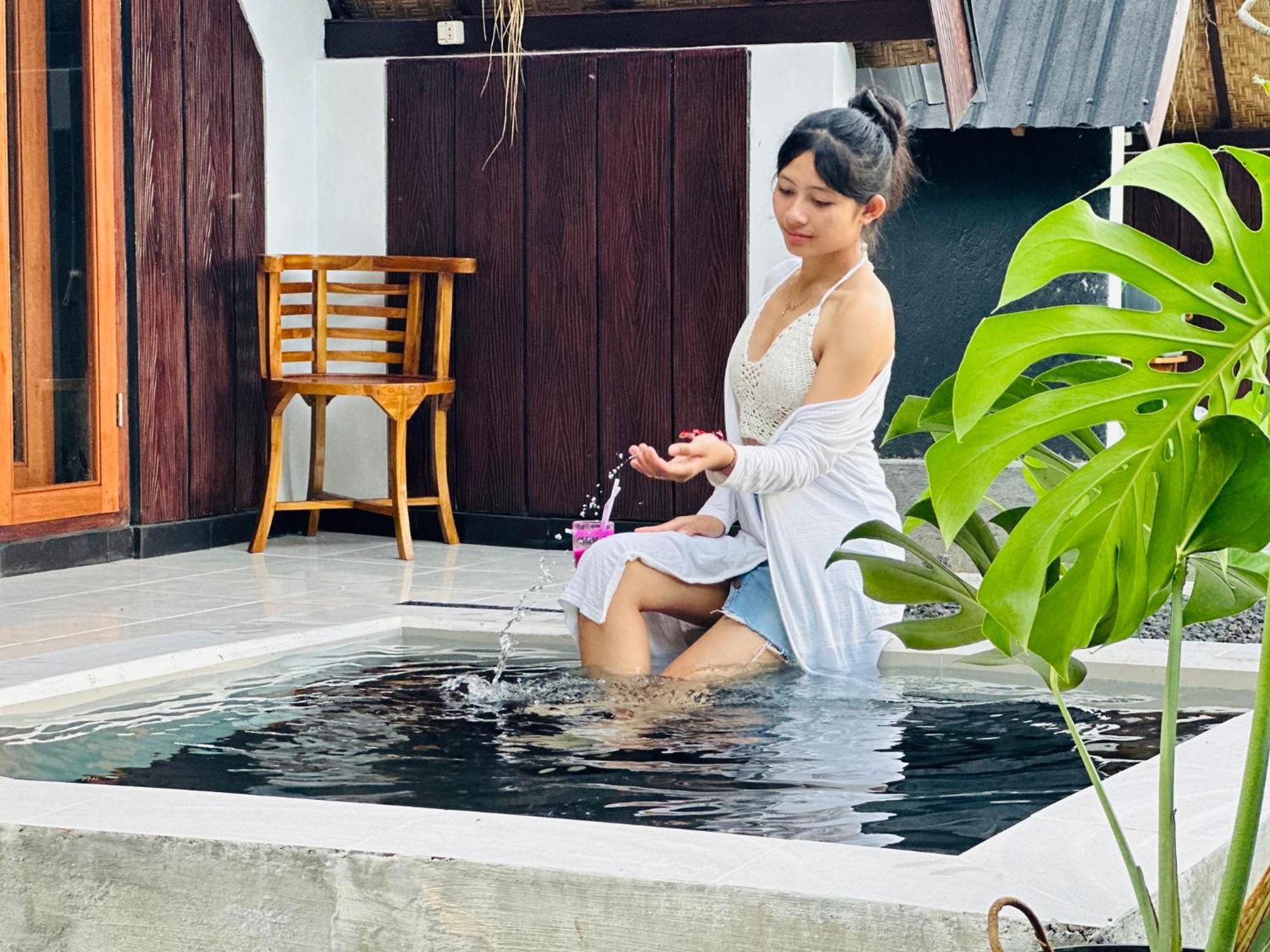 Ampik Batur With Private Hot Springs Bed & Breakfast Kubupenlokan Exterior foto