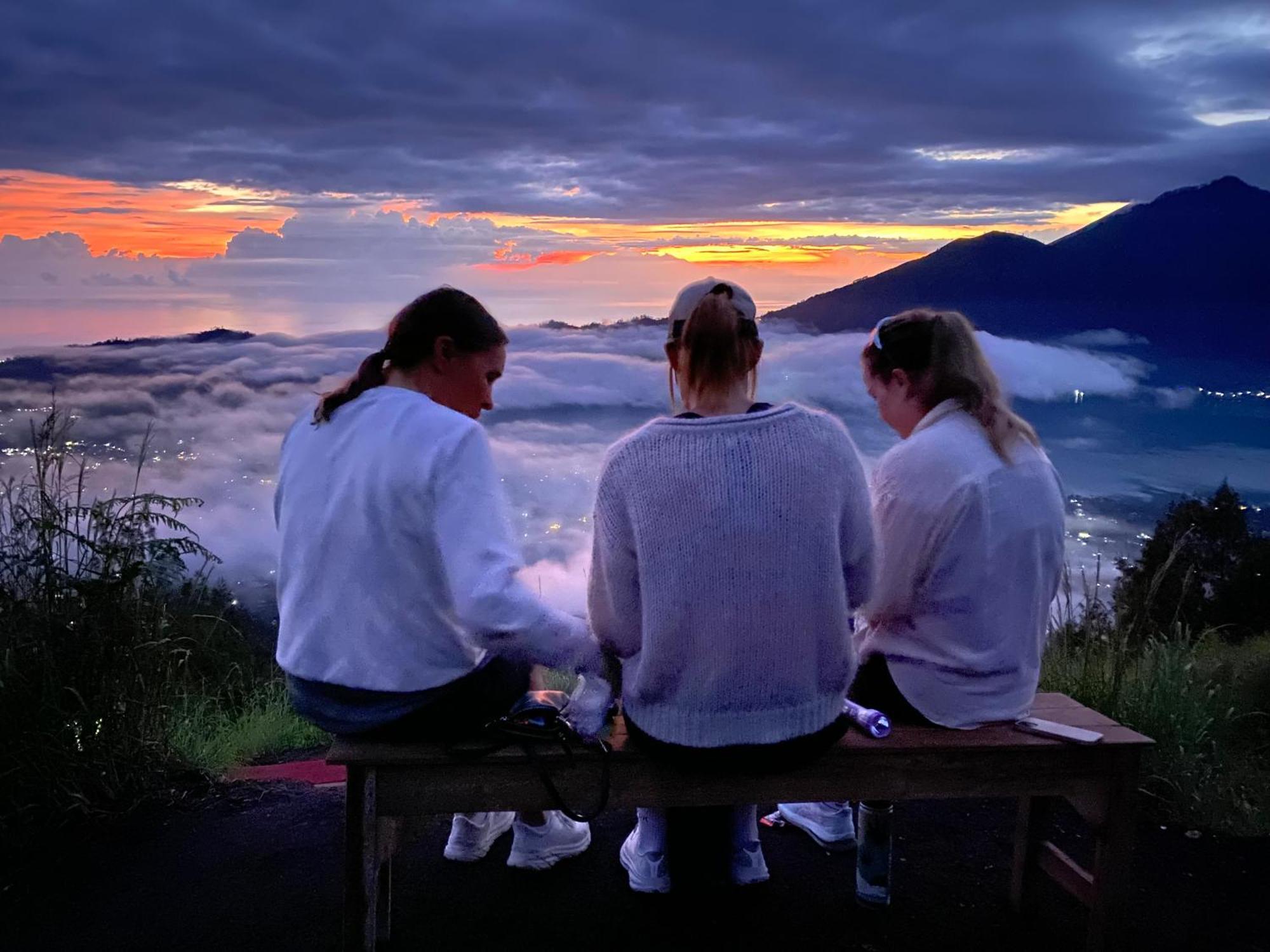 Ampik Batur With Private Hot Springs Bed & Breakfast Kubupenlokan Exterior foto